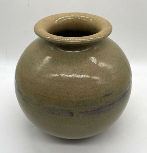 Art Pottery Vase By Newcomb College Graduate & Instructor Katherine Ricks